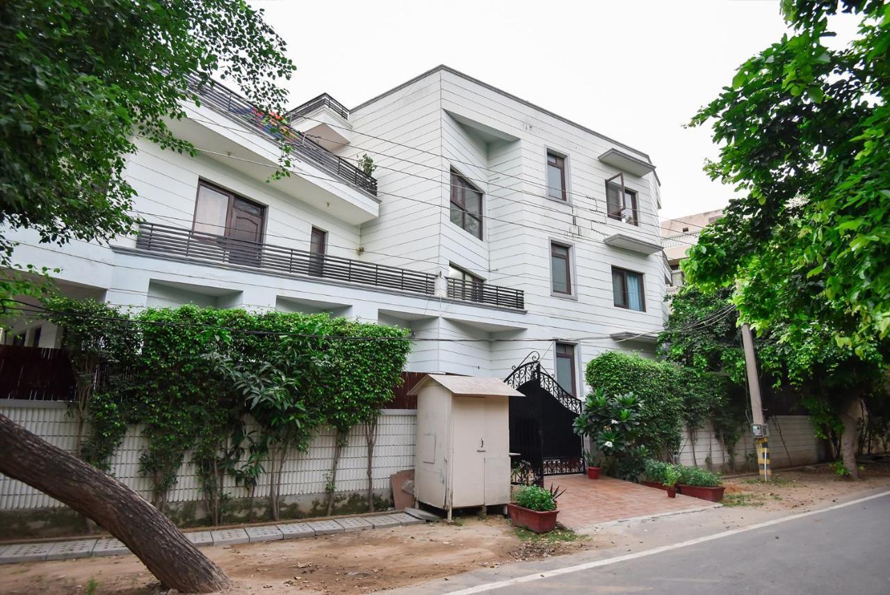 Studio Serviced Apartments Near Fortis Hospital Gurgaon Exterior photo