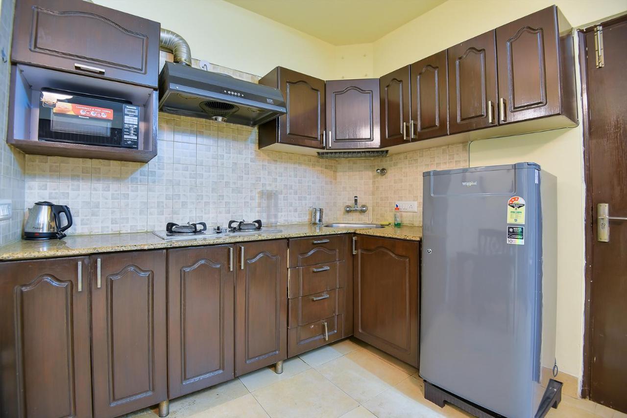 Studio Serviced Apartments Near Fortis Hospital Gurgaon Exterior photo
