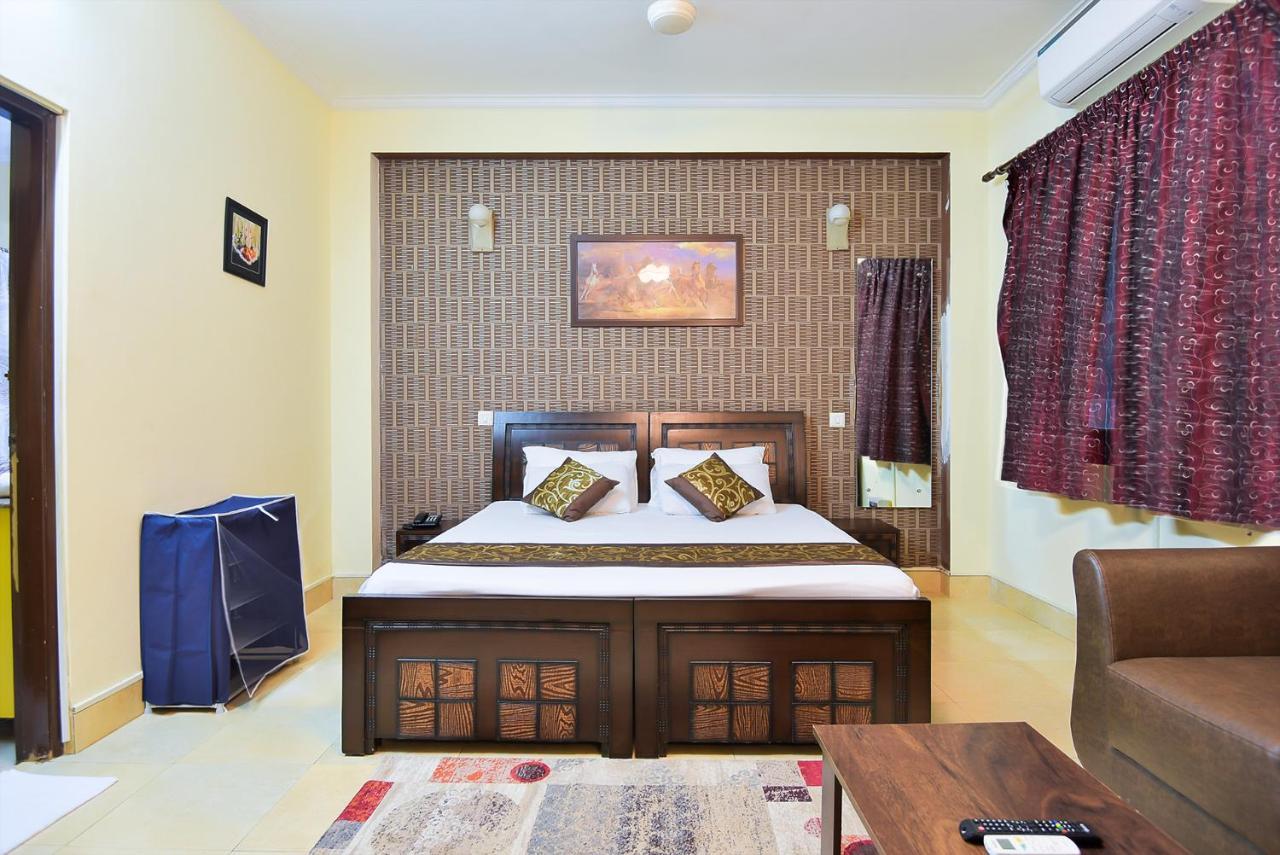 Studio Serviced Apartments Near Fortis Hospital Gurgaon Exterior photo