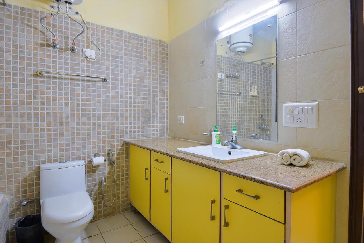Studio Serviced Apartments Near Fortis Hospital Gurgaon Exterior photo