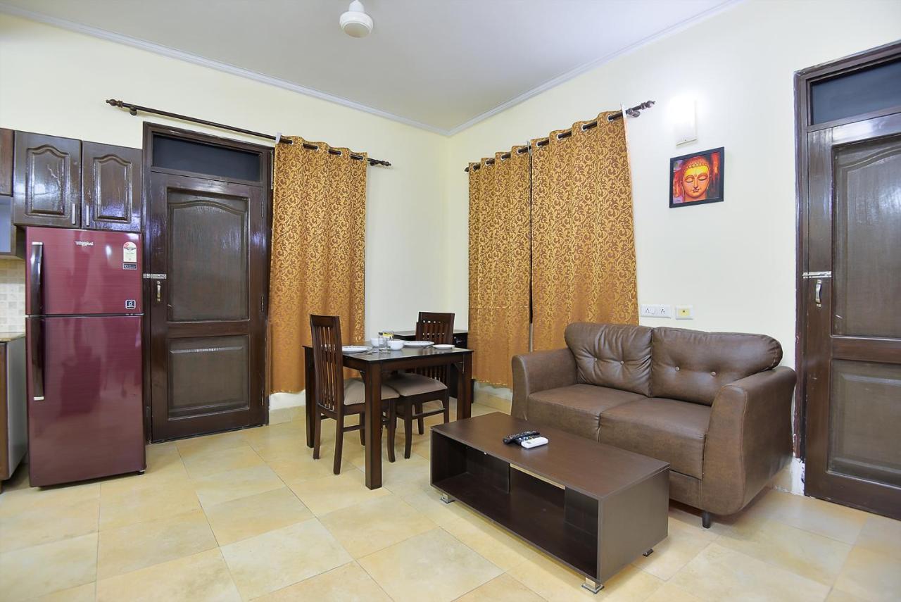 Studio Serviced Apartments Near Fortis Hospital Gurgaon Exterior photo